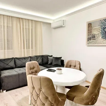 Modern Renovated Apartment Belgrade